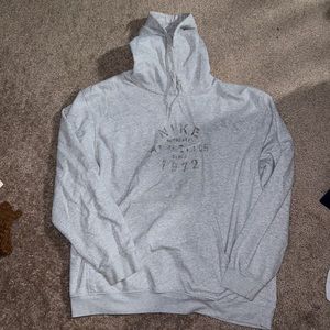Size XXL vintage Nike sweatshirt. Grey